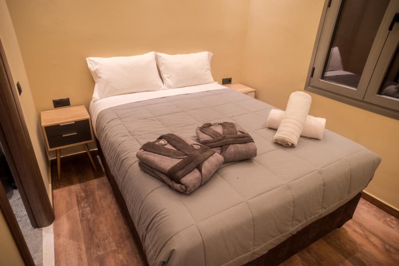 Seven Keys Luxury Suites Achílleion 外观 照片