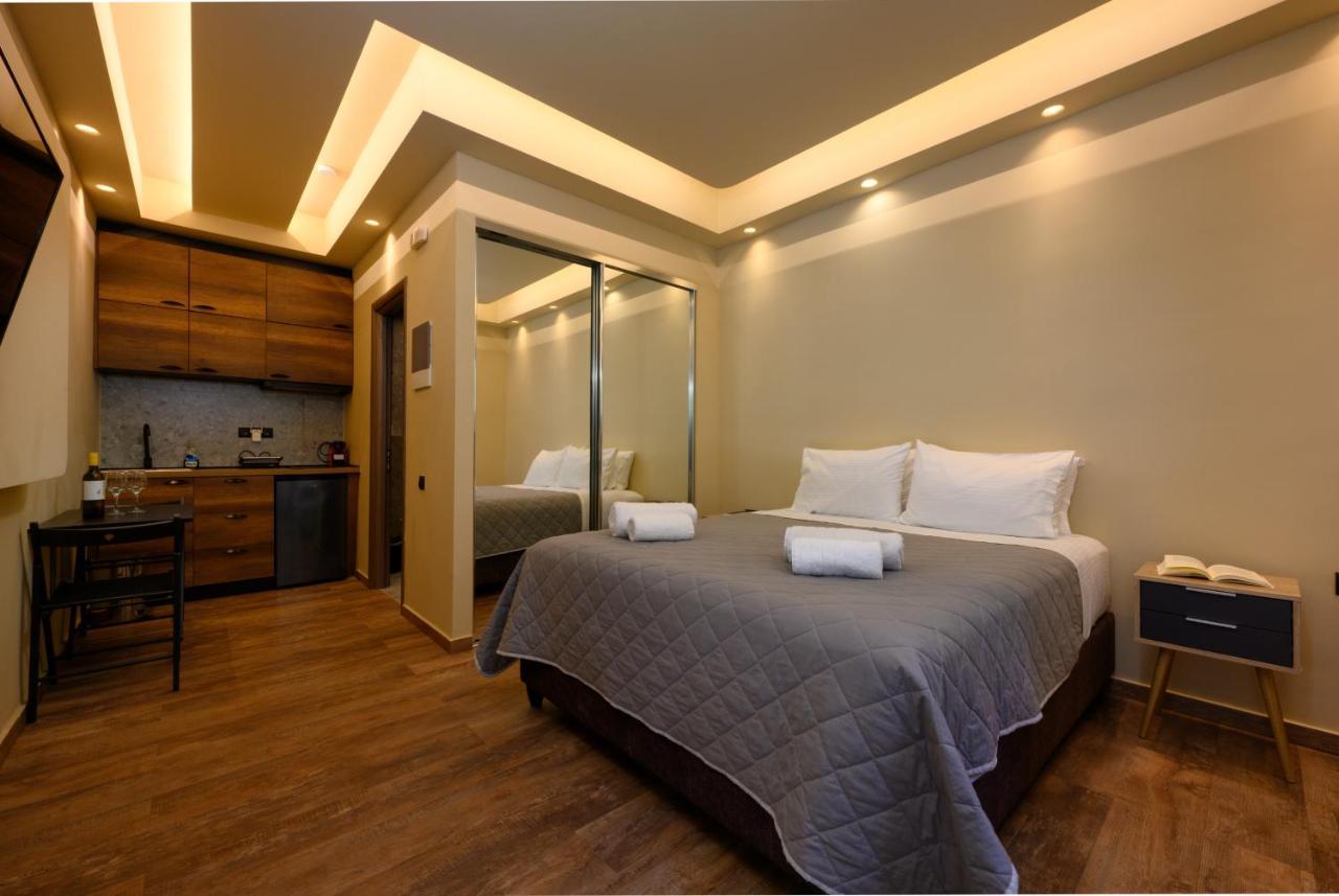 Seven Keys Luxury Suites Achílleion 外观 照片