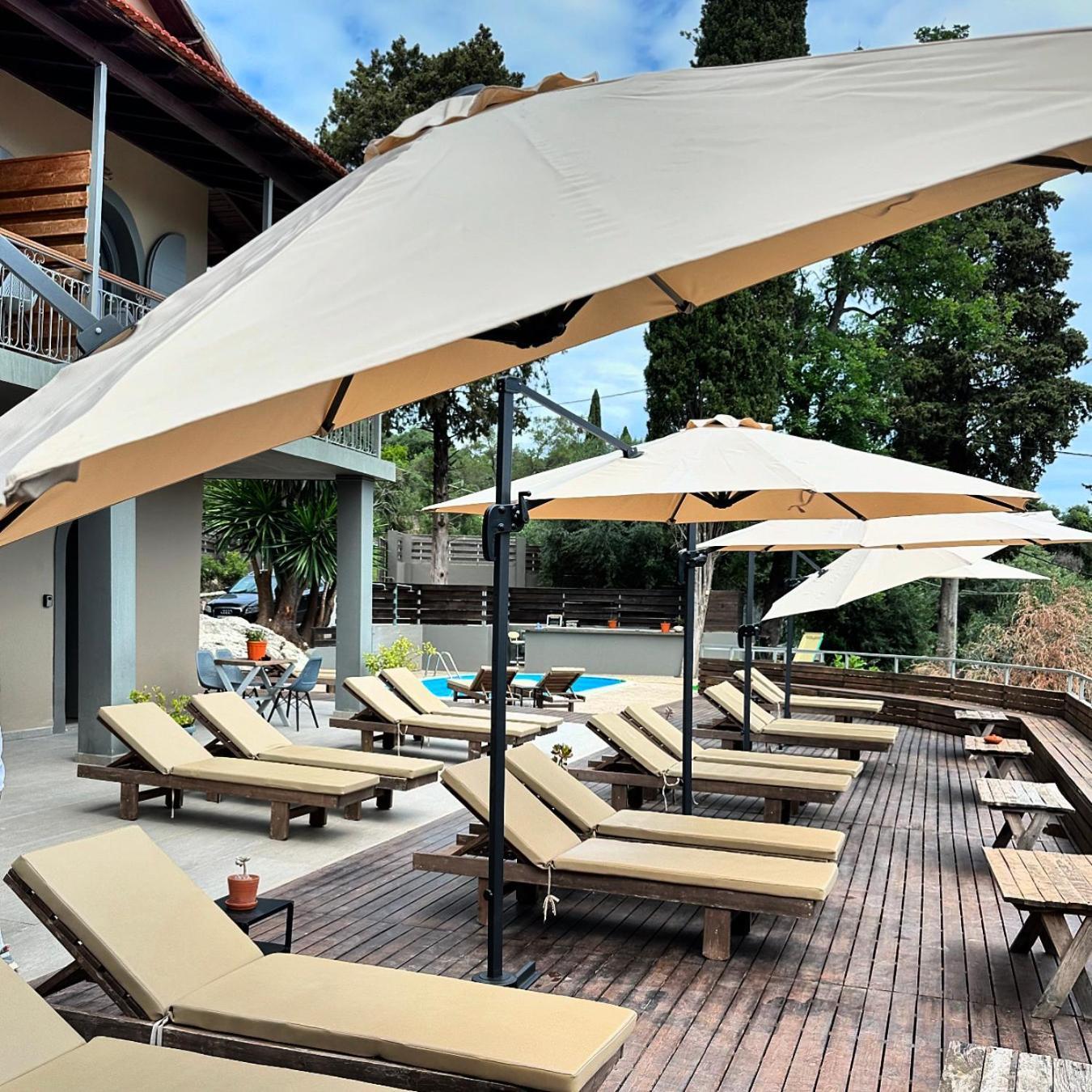 Seven Keys Luxury Suites Achílleion 外观 照片